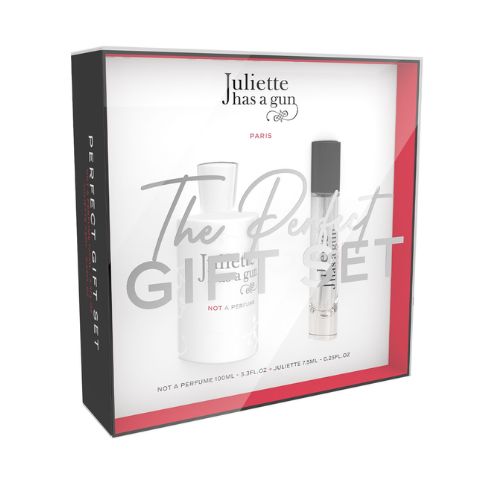 جولييت هاز ا جان - ليس عطرًا، قطعتين أو دو برفيوم للنساء، 100 مل + ميني 7.5 مل - ليس عطرًا، قطعتين أو دو برفيوم للنساء، 100 مل + ميني 7.5 مل - جولييت هاز ا جان